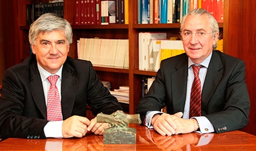Victor BEZARES & Félix S. PEREZ